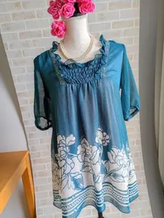 ​【axes femme】シフォン チュニックワンピース 花柄 シャーリング Mのサムネイル