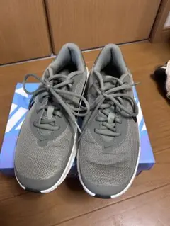 NIKE スニーカー フレックス カーキ