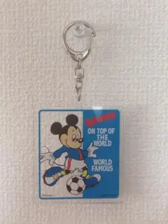 ミッキー　サッカー　キーホルダー　ディズニー