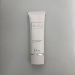 Item thumbnail for item c7562933-5998-4da4-b4b1-05fdbdaef601