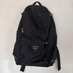 マリメッコ　marimekko BUDDY リュック　バックパック　黒　ブラック