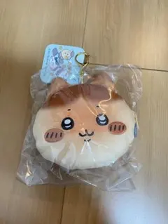 ちいかわベーカリー　パンみたいなおかおポーチ ハチワレ