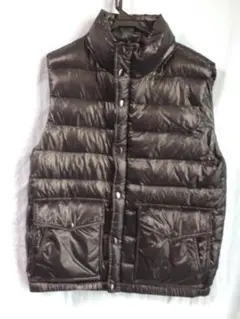 美品　GAP　ダウンベスト　メンズM　匿名