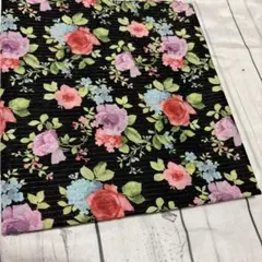 570 花柄綿 ローン生地 黒地