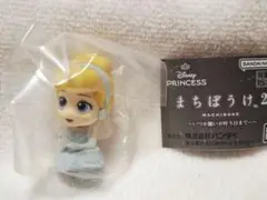 ディズニープリンセス　まちぼうけ2　ガチャガチャ　シンデレラ