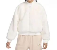 Nike ウィメンズリバーシブルフェイクファーボンバージャケット ホワイト