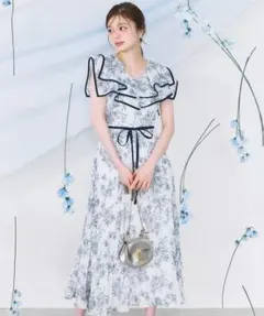 ウエストリボン付きフラワー&ドットアソートプリントビックカラープリーツワンピース