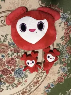 TWICE BABY LOVELYS アイスぬいぐるみバッジ - メルカリ