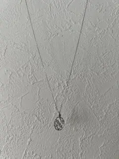 シルバーオーバル型ペンダントネックレス