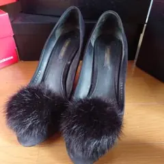 黒 スエード ファー付きパンプス 高ヒール