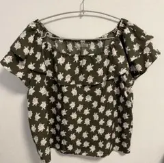 one after another NICE CLAUP オフショルダートップス