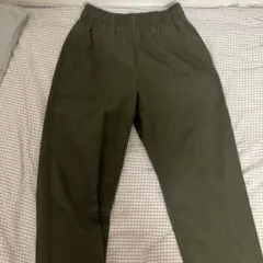 GU メンズ　パンツ オリーブ Sサイズのサムネイル
