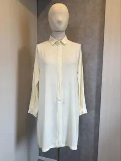 新品タグ付✨ファビアナフィリッピ 伸縮性◎ サテンブラウス 長袖バイ 