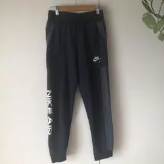 Item thumbnail for item 563491cd-f59a-4f0c-8e1d-af69c0ff596e