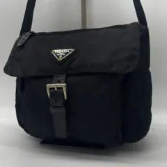 PRADA ショルダーバッグ 三角プレート 斜め掛け ナイロン　ブラック