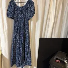 ネイビー花柄オフショルダーロングワンピース