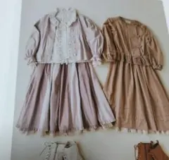 最終価格❗ピンクハウス❤️フリル使いノーカラーブラウス、ジャケット