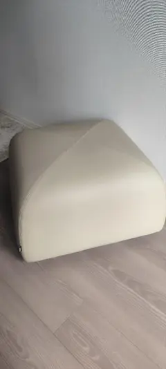 arflex PUスツール ベージュ
