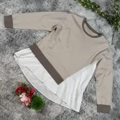 ✨PINORE✨サイズ38(M) アシンメトリーフリル長袖トップス ベージュ