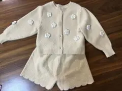 【プティマイン】クリーム色 花モチーフ ニットセットアップ