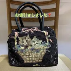 猫のハンドバッグ