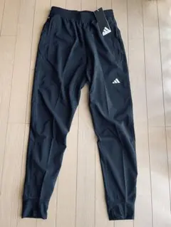 新品 adidas 定価7,700円 軽量 ランニング レディース S