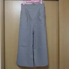 ナチュラルビューティーベーシック　ワイドパンツ