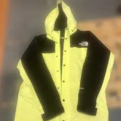 THE NORTH FACE マウンテンパーカー 蛍光イエロー/ブラック