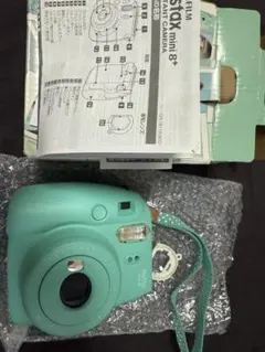 instax mini8+ FUJIFILM チェキ　ミント