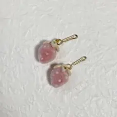 리카 짱 솜털 딸기 피어싱