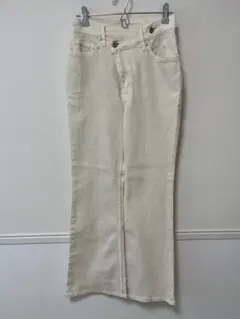COCODEALクロスウエスト フレアデニムパンツ アイボリーのサムネイル
