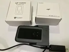 +F 5G Mobile Router FS050W 本体 + 専用クレードルのサムネイル