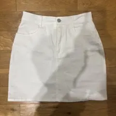 ホワイトデニムスカート