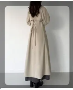 未使用　ベージュ ダブルブレスト トレンチコート S