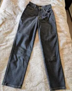 オンワード樫山 モスキーノ ブラック ストレート デニム 美品 ヴィンテージのサムネイル