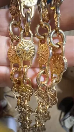 数回のみ使用VERSACE ゴールドリング ギリシャ風 ゴールド（金色）系