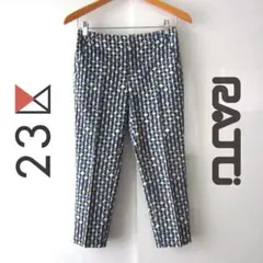 美品　23区 x RAJU／ニジュウサンクxラジュ★　総柄サブリナパンツのサムネイル