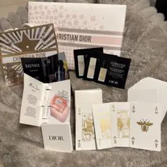 Dior 香水サンプルセットとトランプとファンデサンプル