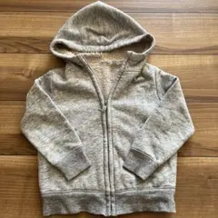 ユニクロ グレー フード付き ジップアップパーカー 110