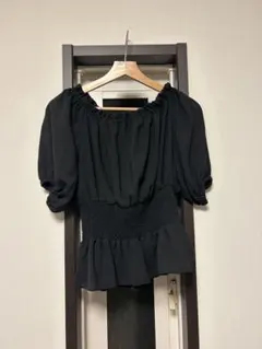 パフスリーブ トップス黒　M