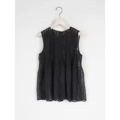 シースルードット柄ノースリーブトップス ample