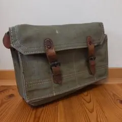 Item thumbnail for item a239982b-e3b5-41b4-91fc-e01f4c5b3082