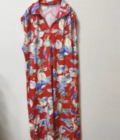 タグなし❣️花柄ノースリーブワンピース 赤　レトロ・総柄オープンカラー アート柄