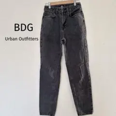 Item thumbnail for item a91a58ac-c9fd-4c88-87bd-63257f9e5d9b