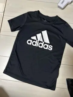 adidasTシャツ