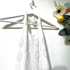 【ZARA woman】　ホルダーネックワンピース（XS）総柄レースワンピース