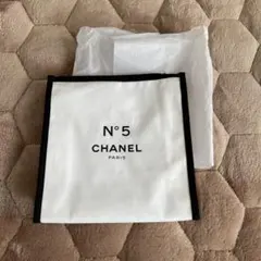 シャネル　No.5ノベルティポーチ