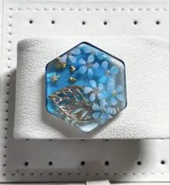 ハンドメイド レジン ヘアゴム ブルー ドライフラワー - メルカリ