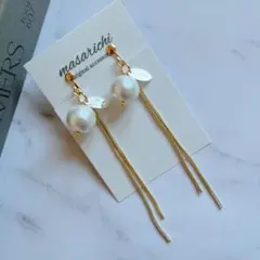 人気【クリップ イヤリング 】2点目-100円 ピアス 変更可 揺れる ゴールド