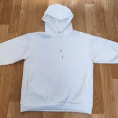 GU　ホワイト スウェットパーカー　Lサイズ